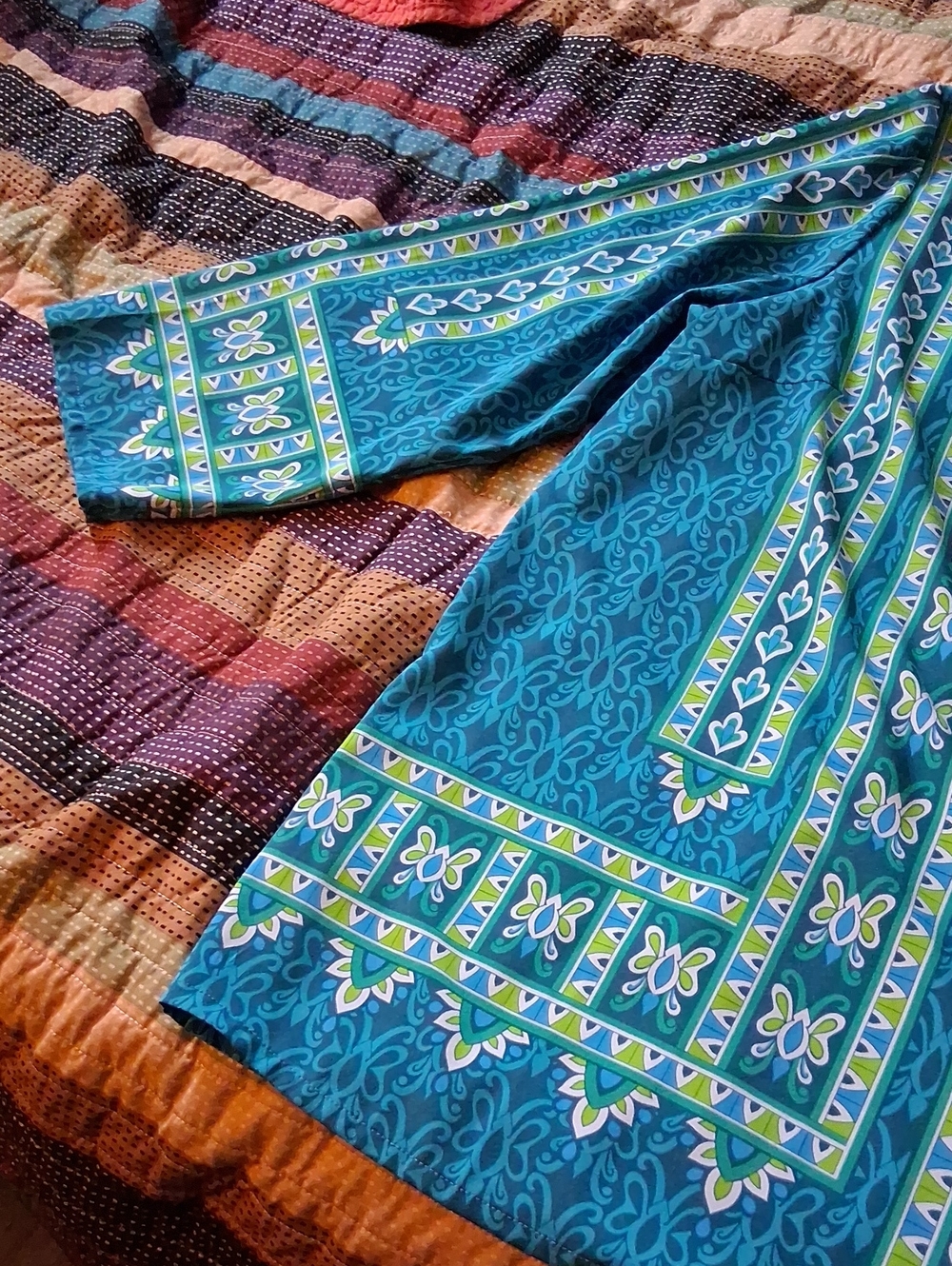 Bright Teal & Aqua Printed Tunic Top - Picture 2 of 6